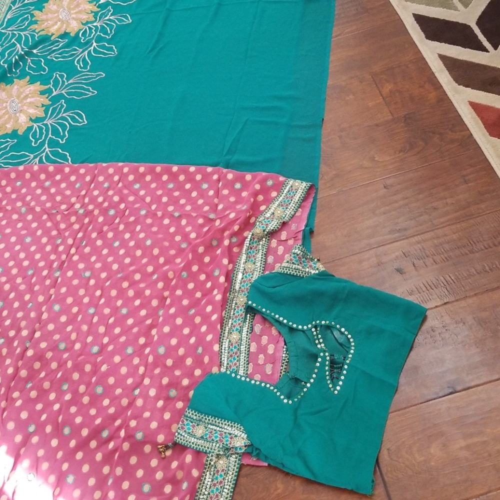 Saree with blouse!! - Picture 6 of 8